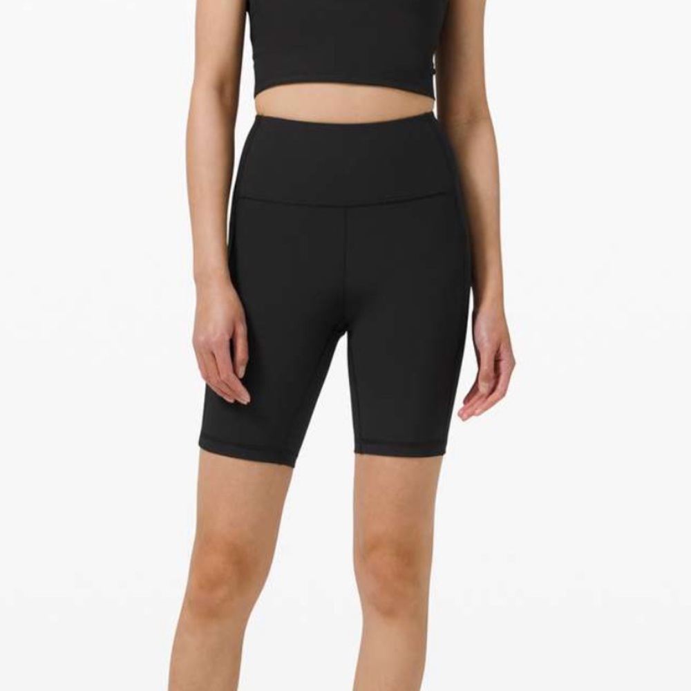 Lululemon black shorts